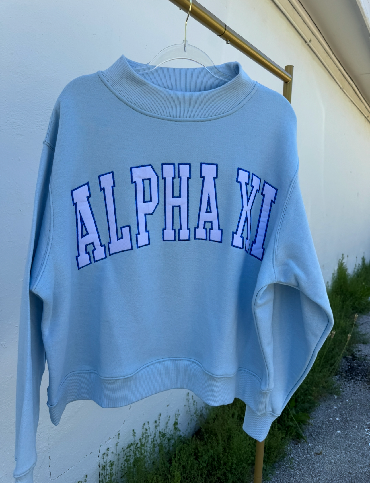 ALPHA XI Mockneck Sweatshirt - S/M